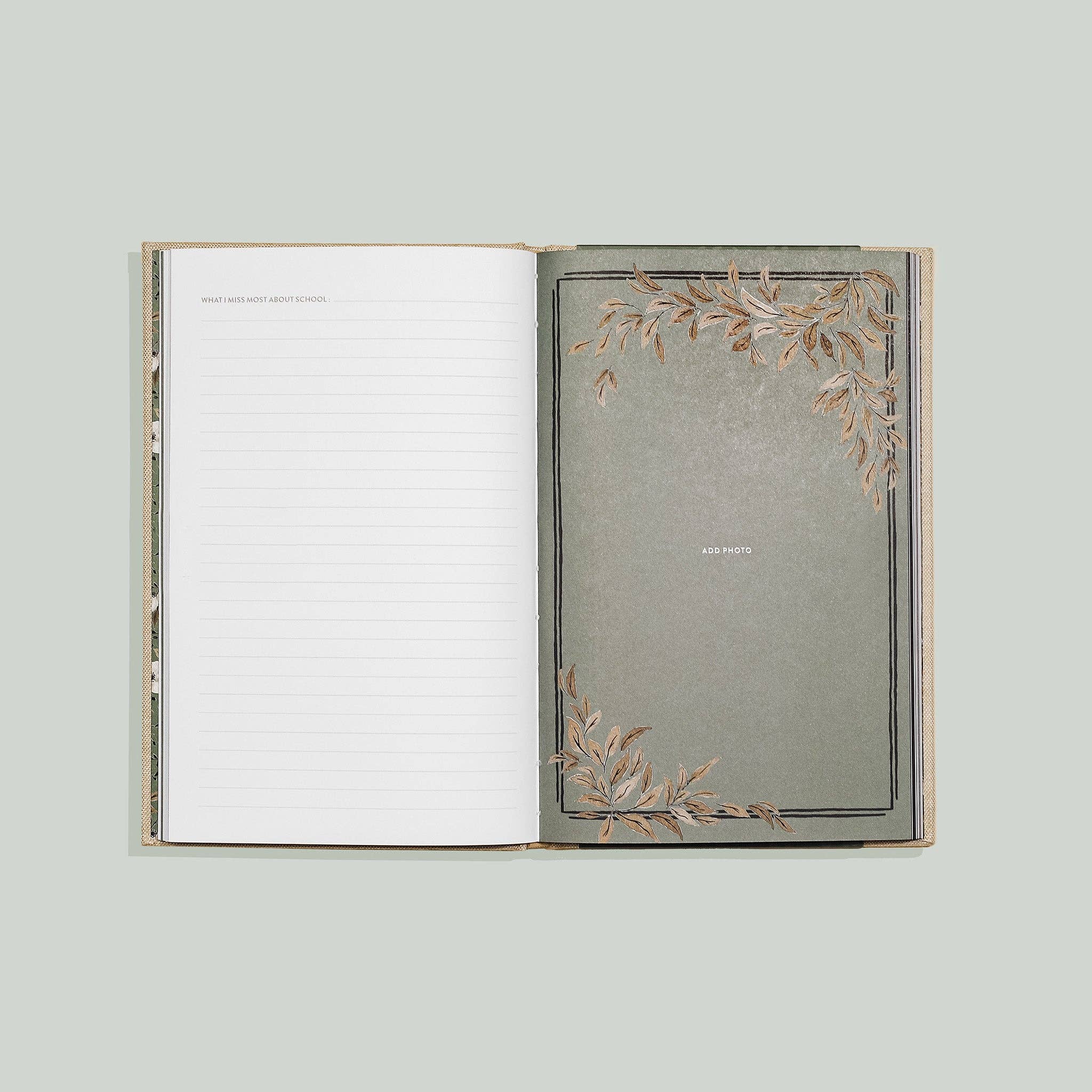 Grandma's Story: A Memory and Keepsake Journal for My Family (Grandparents Keepsake Memory Journal Series)