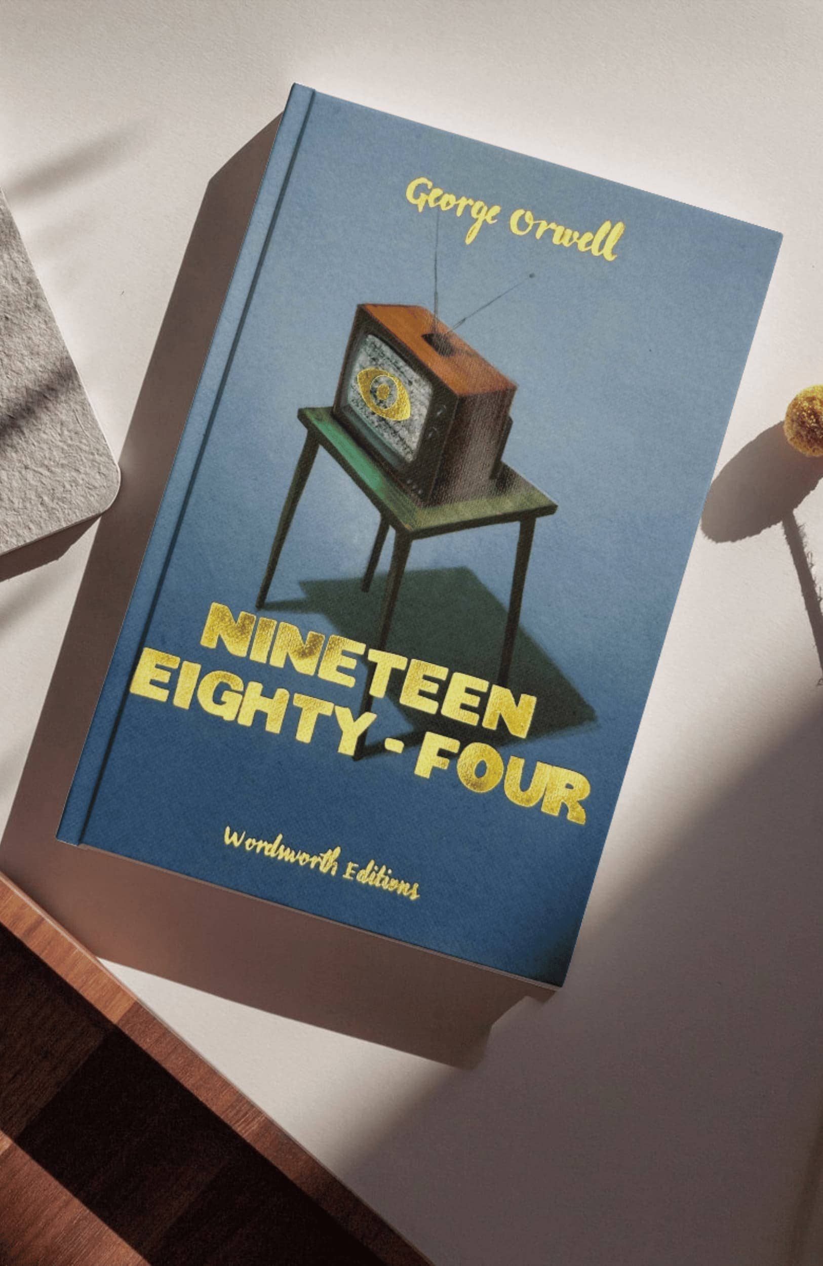 Nineteen Eighty-Four (Wordsworth Collector's Edition)