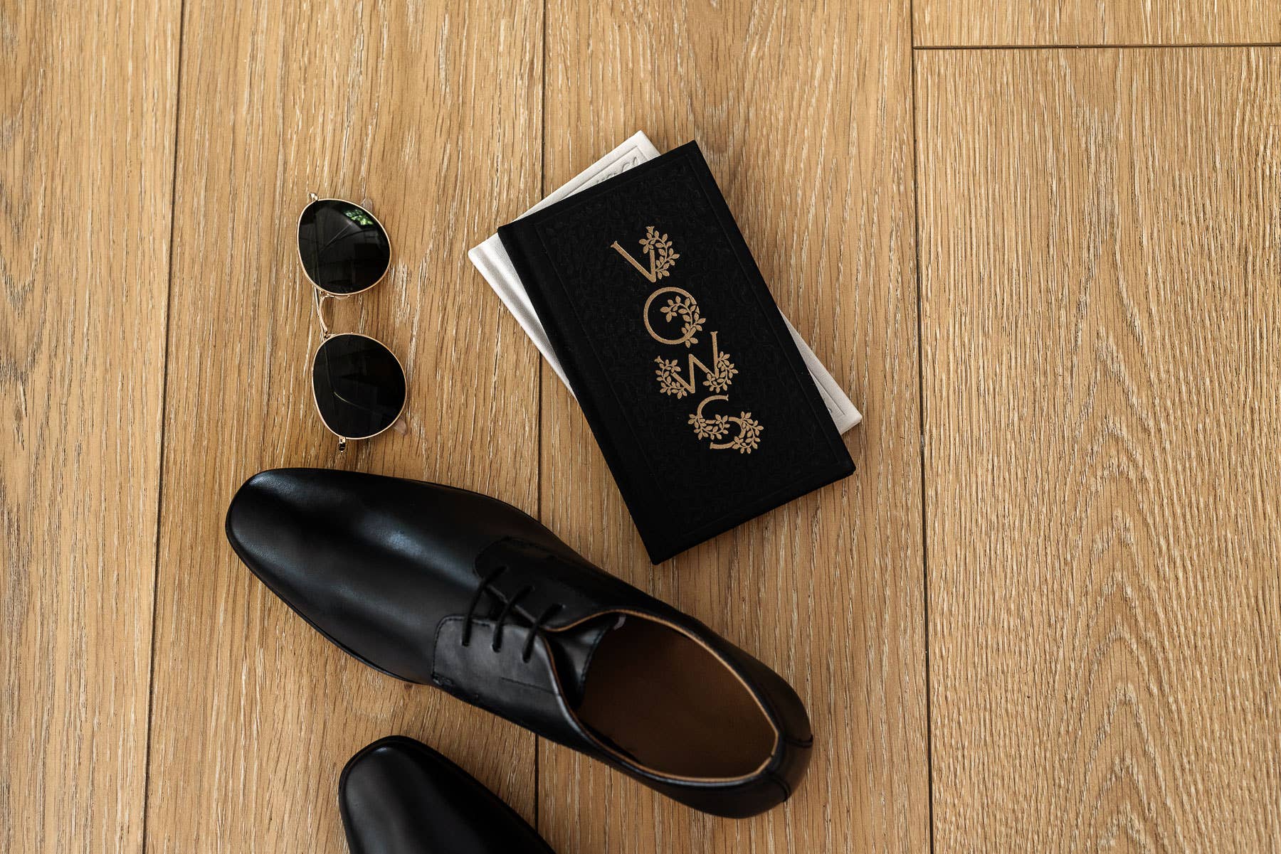 Our Wedding Vows: A Set of Heirloom-Quality Vow Books with Foil Accents and Hand-Drawn Illustrations (Heirloom Story Books and Guided Journals)