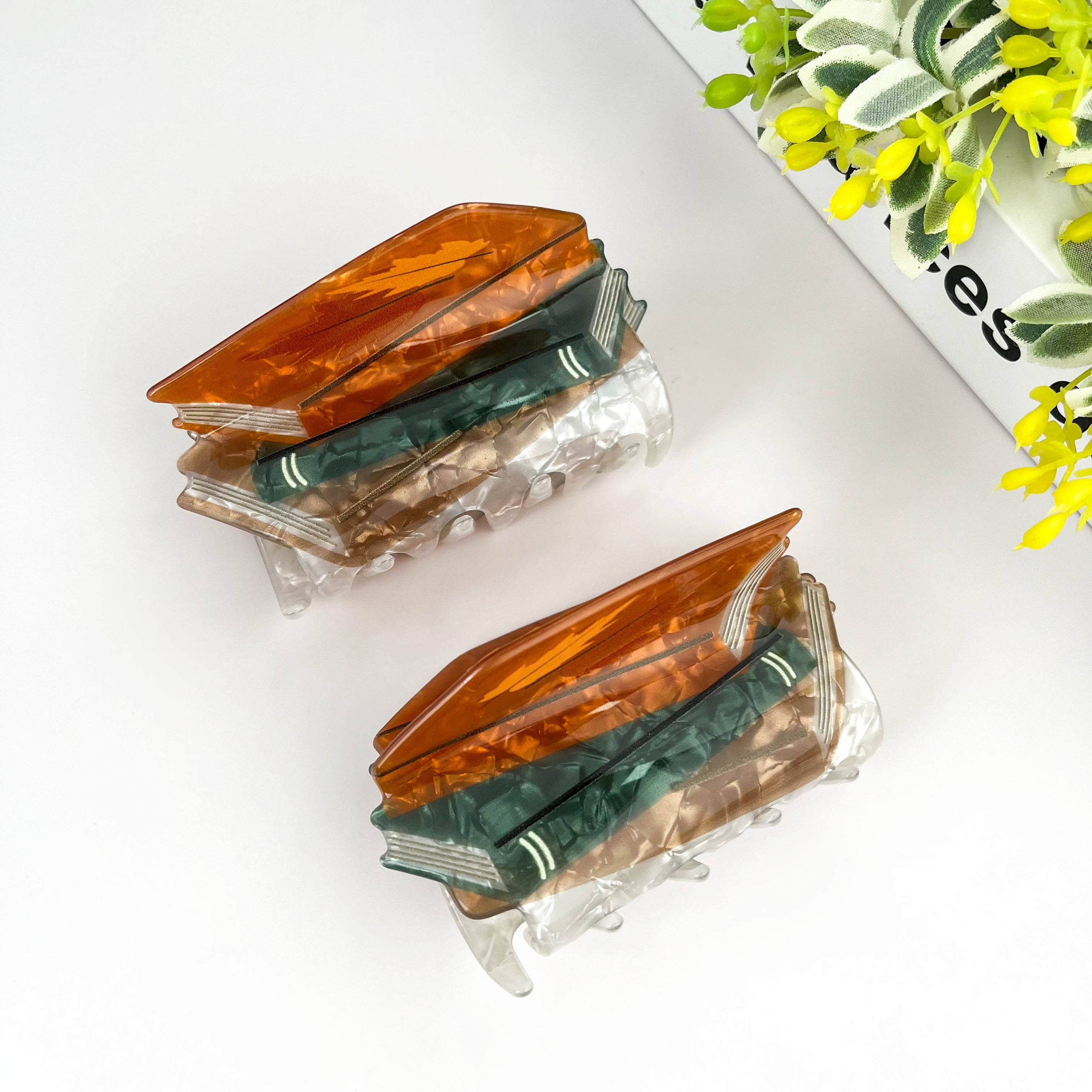 Stacked Book Hair Claw